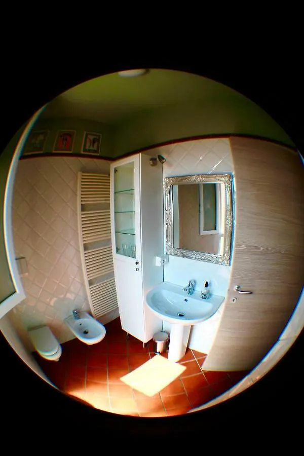 Apartment La Finestrella Sul Canale Di Via Piella Hotel Bologna Italy
